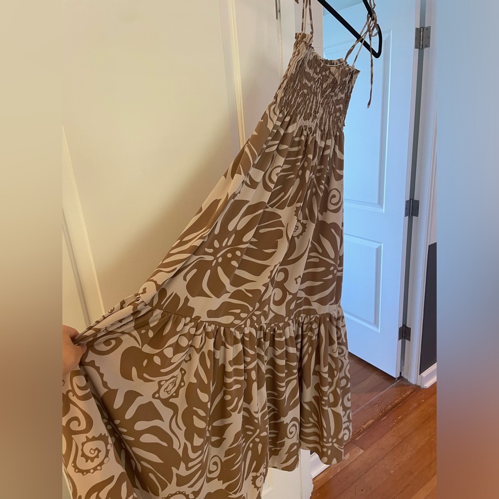 Manuhealii Dress